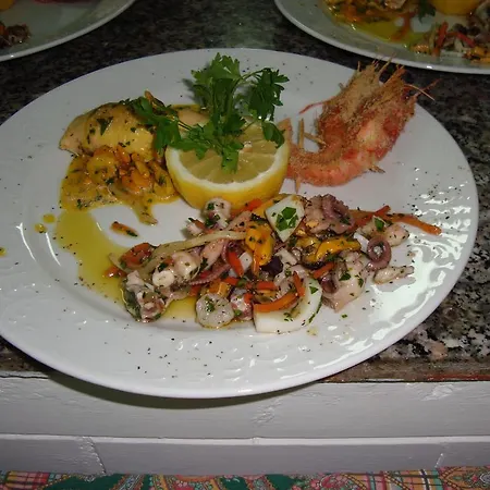 Giarrizzo לינה וארוחת בוקר ליקאטה