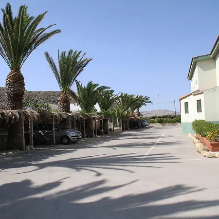 Bed & Breakfast Giarrizzo 3*